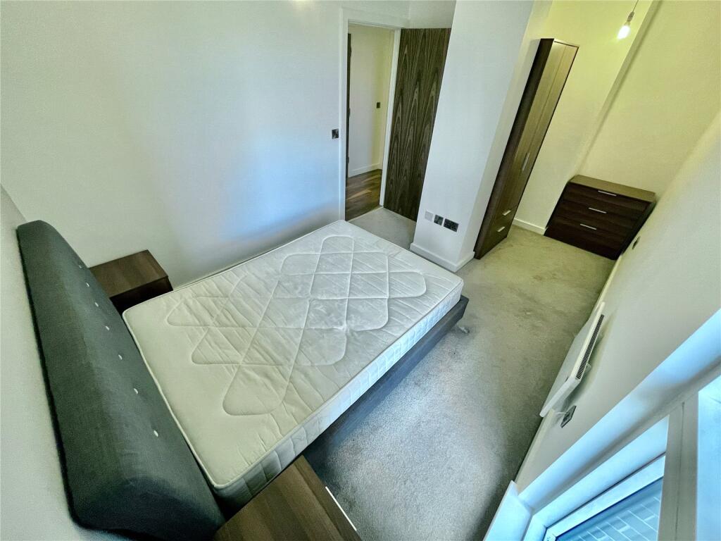 Apartment in Manchester - View 5