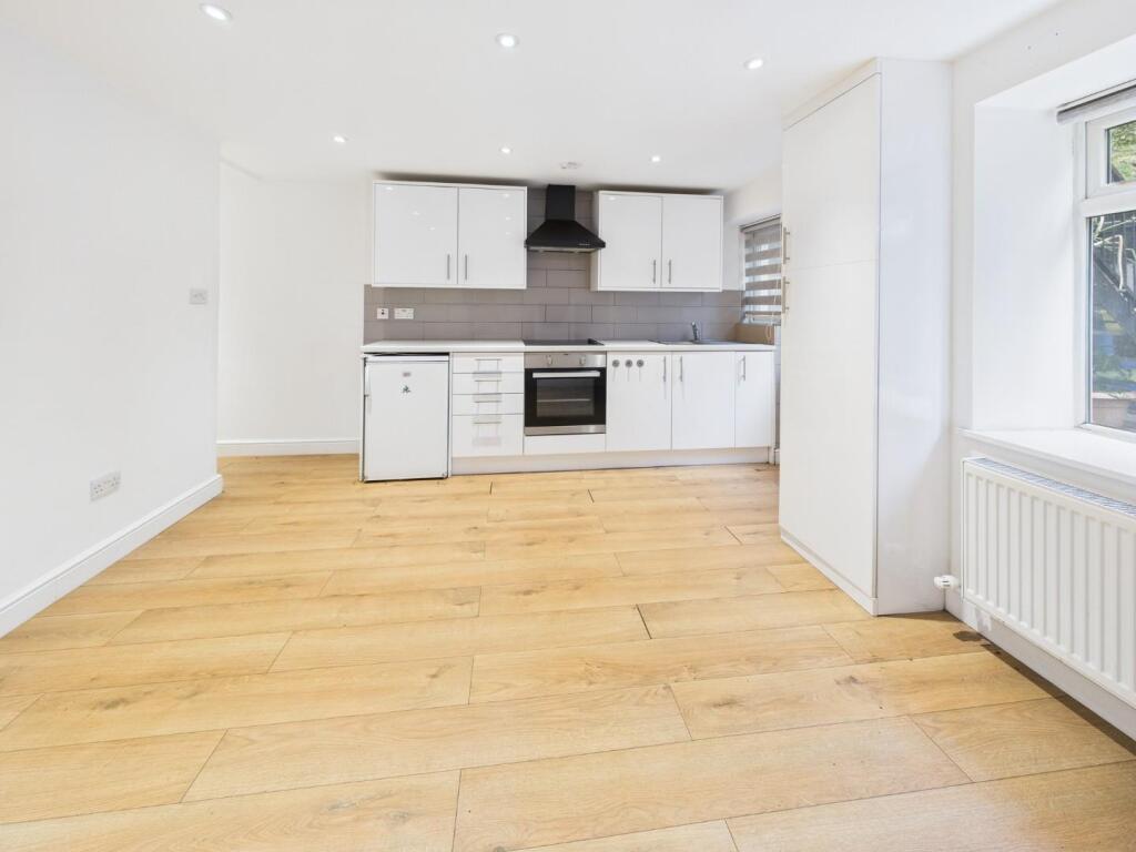 Apartment in Bristol, Stokes Croft, St Paul's - View 5
