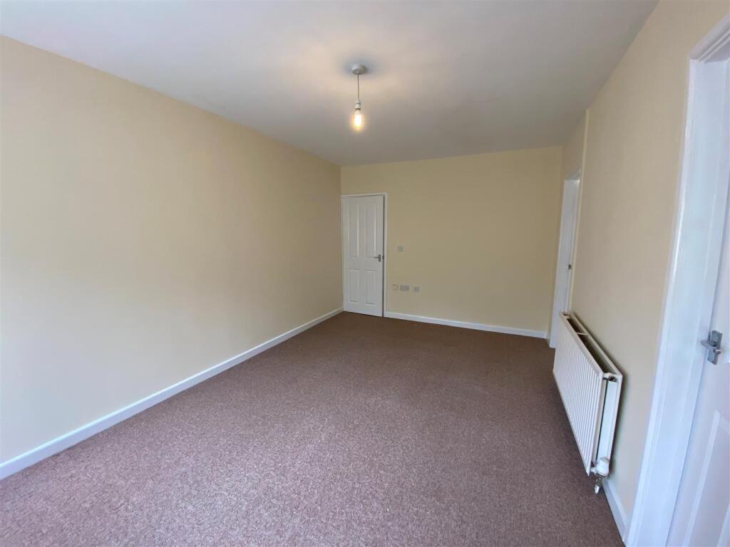 Apartment in Cardiff - View 4
