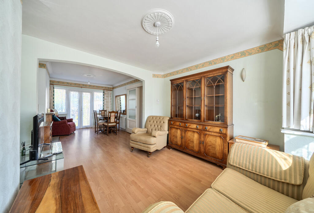 House in Croydon - View 4