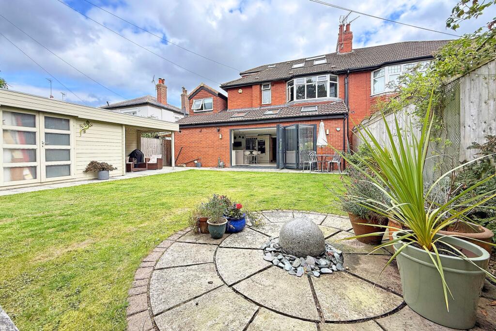 House in Harrogate - View 5