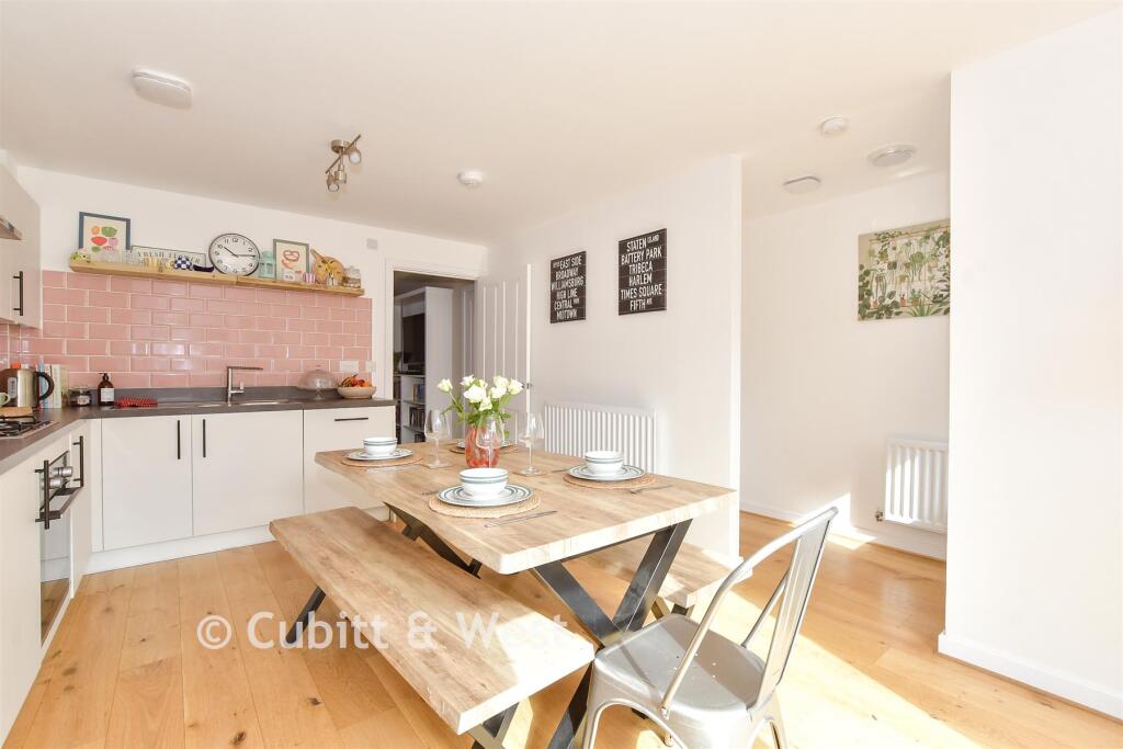 House in Arun, Aldingbourne - More