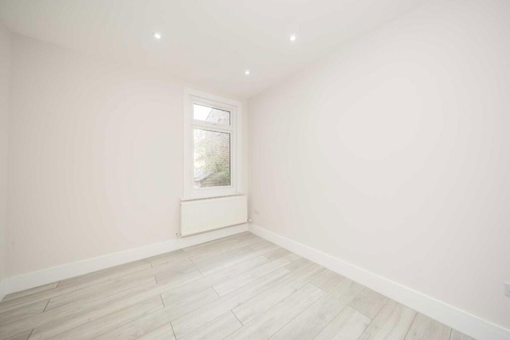 House in London - View 4