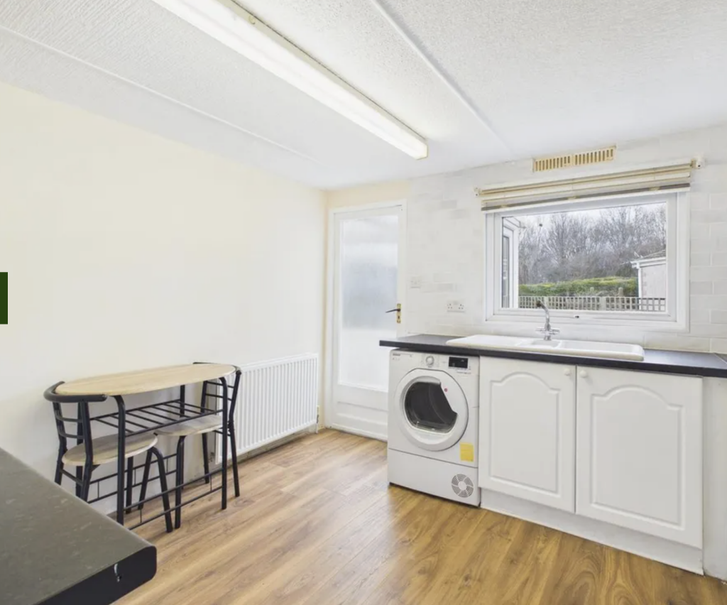 House in Hinckley and Bosworth, Wykin - View 4