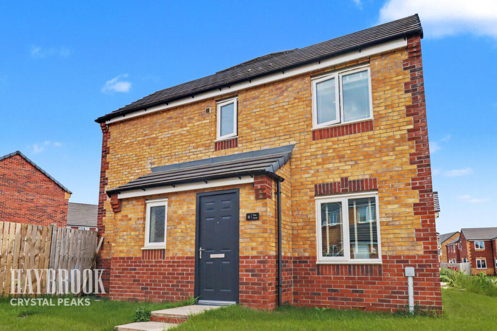 2-bed semi-detached on Fox Lane, Worksop, £160,000
