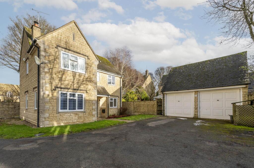 4-bed house on Cooper Close, Chipping Norton, £625,000
