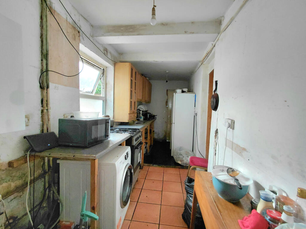 House in Twickenham - View 4