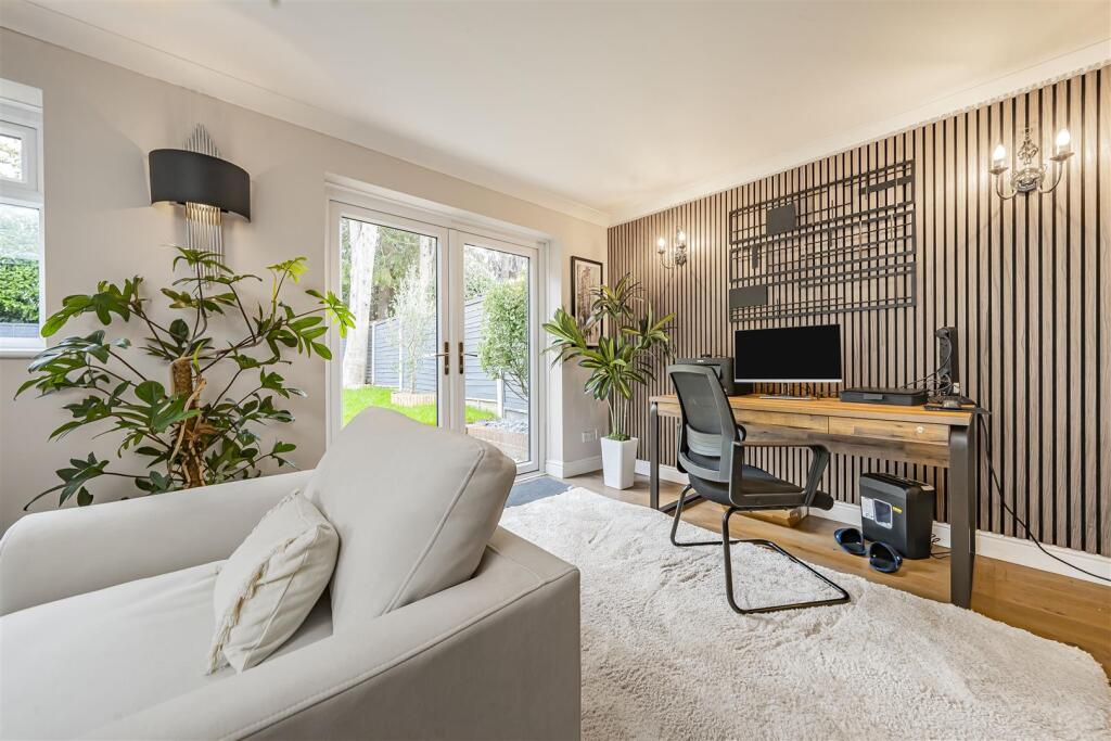 Additional image 10 of Hamilton Close, Bricket Wood, St. Albans