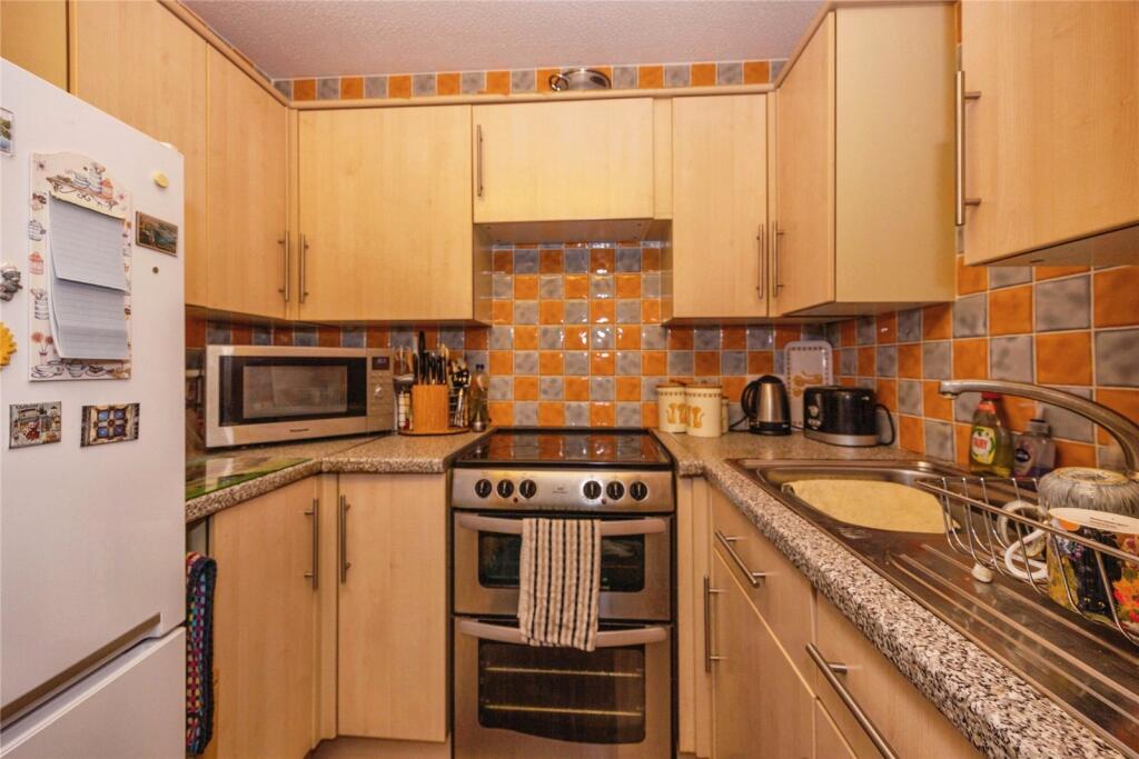 Apartment in Portsmouth - View 4