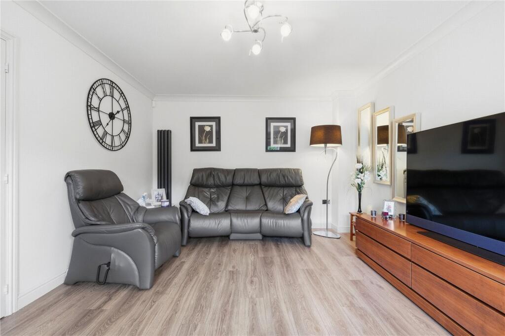 House in Pendle, Earby - More