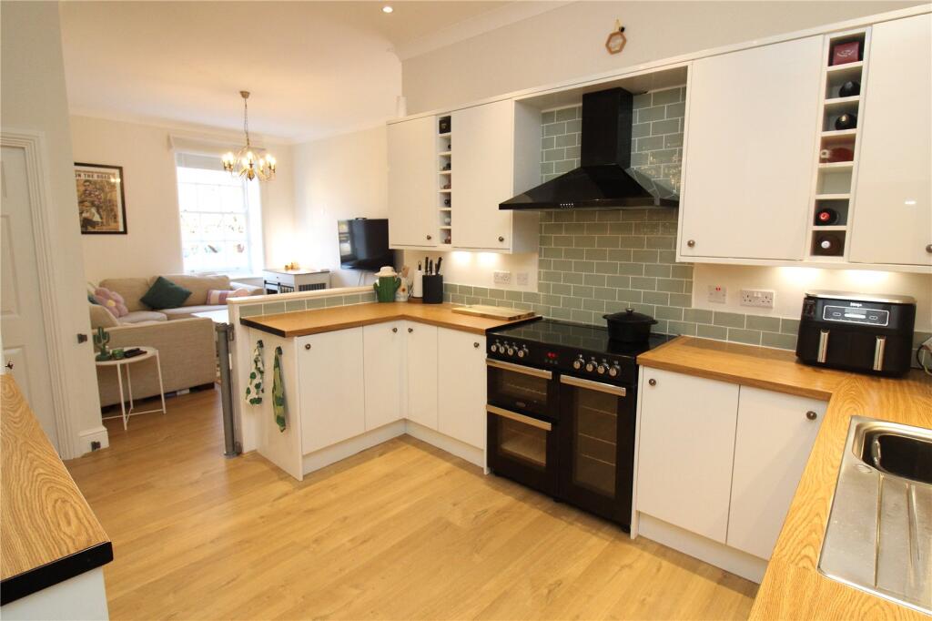 Main image of property: Knowle Avenue, Knowle, Fareham, Hampshire, PO17