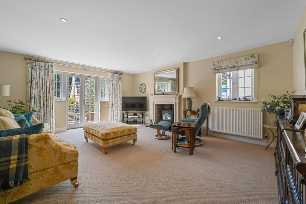 House in Ipswich - View 2