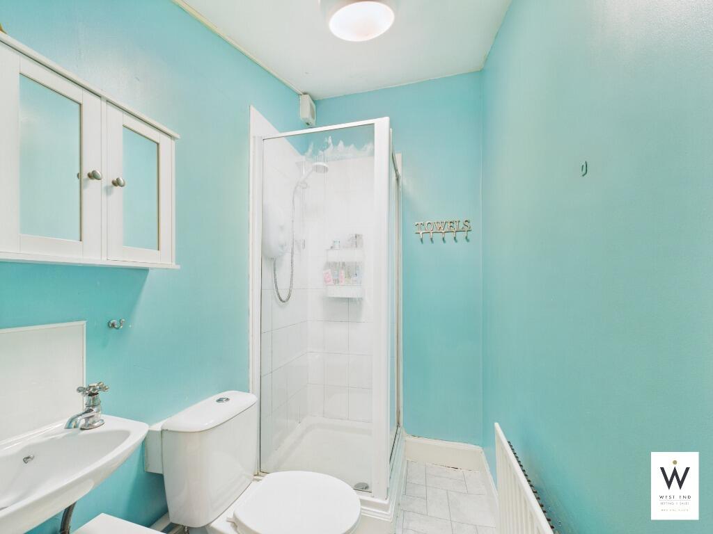 6 bedroom flat for rent