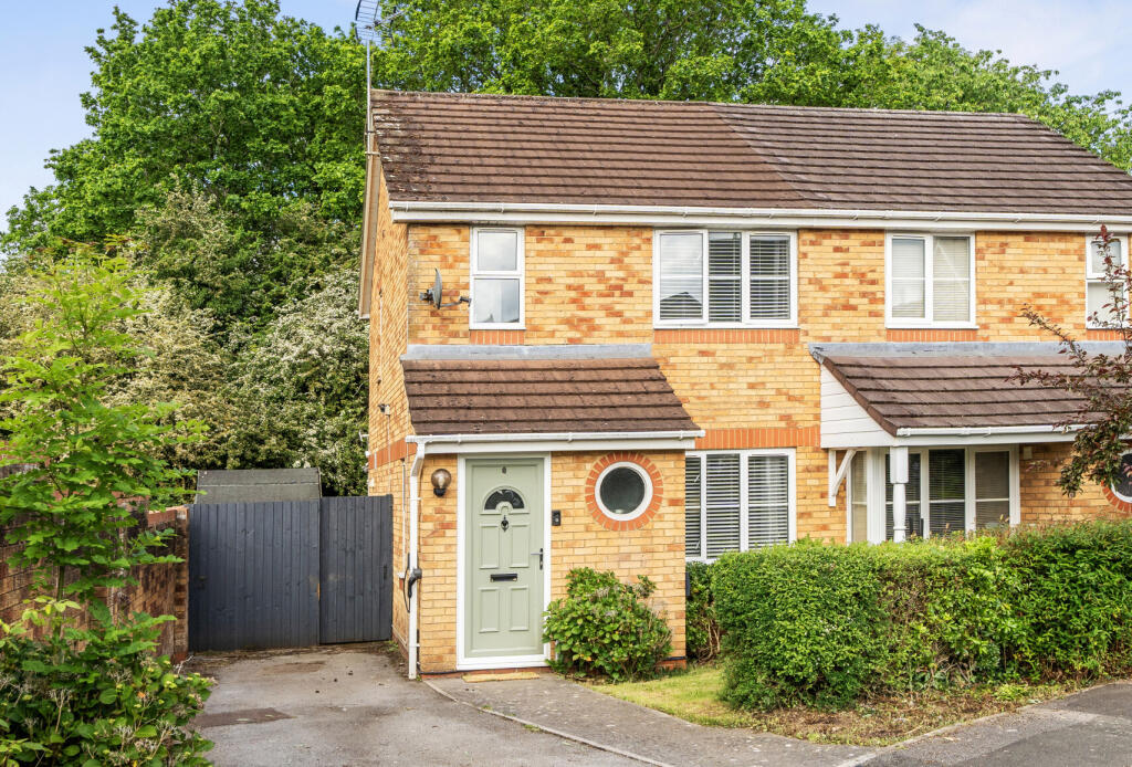 Main image of property: Ashcombe Crescent, Bristol, Gloucestershire, BS30