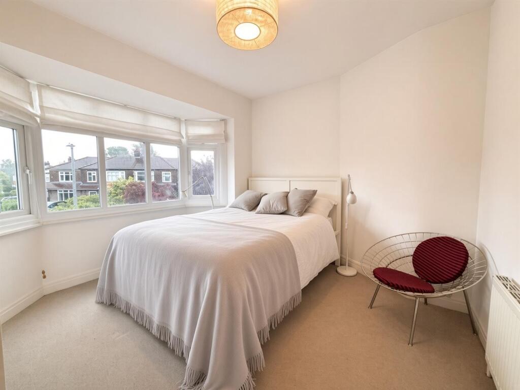 House in Wilmslow, Fulshaw Park - More