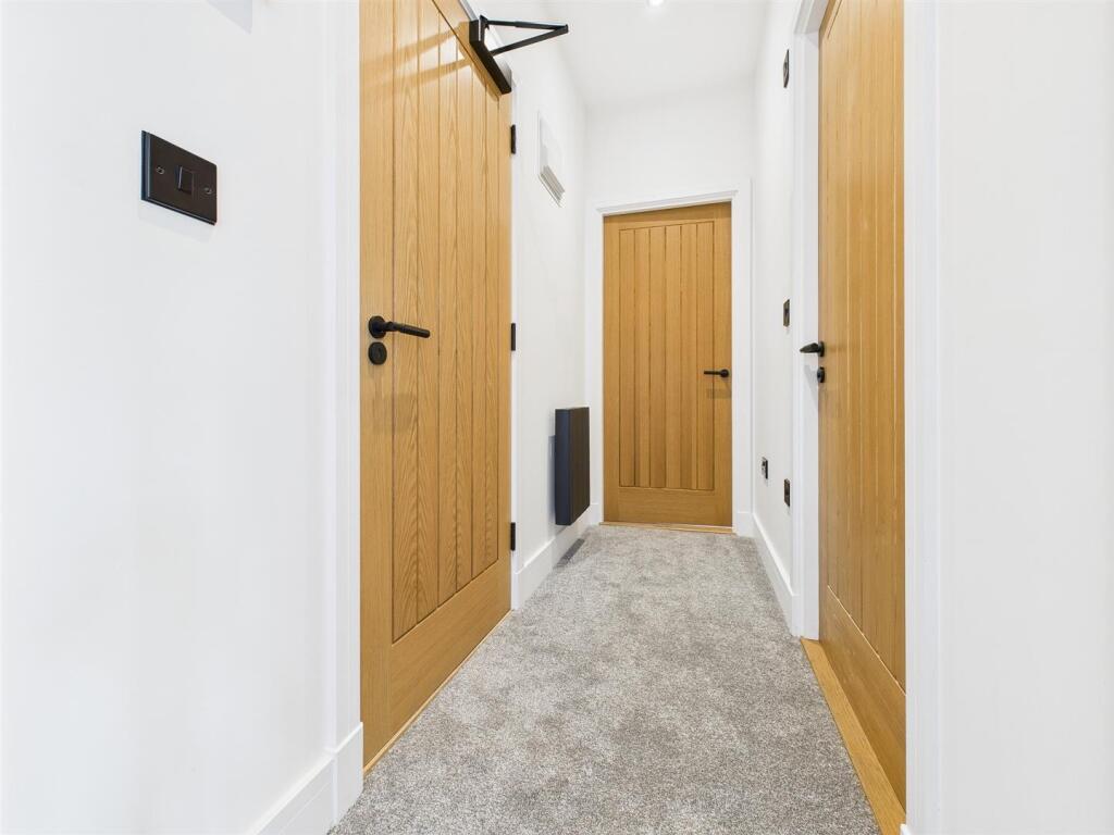Apartment in Newcastle upon Tyne - View 5