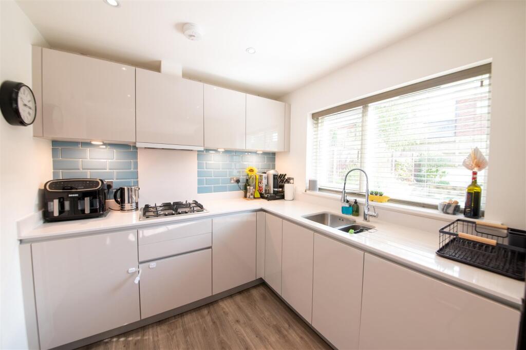 House in Tonbridge - View 3