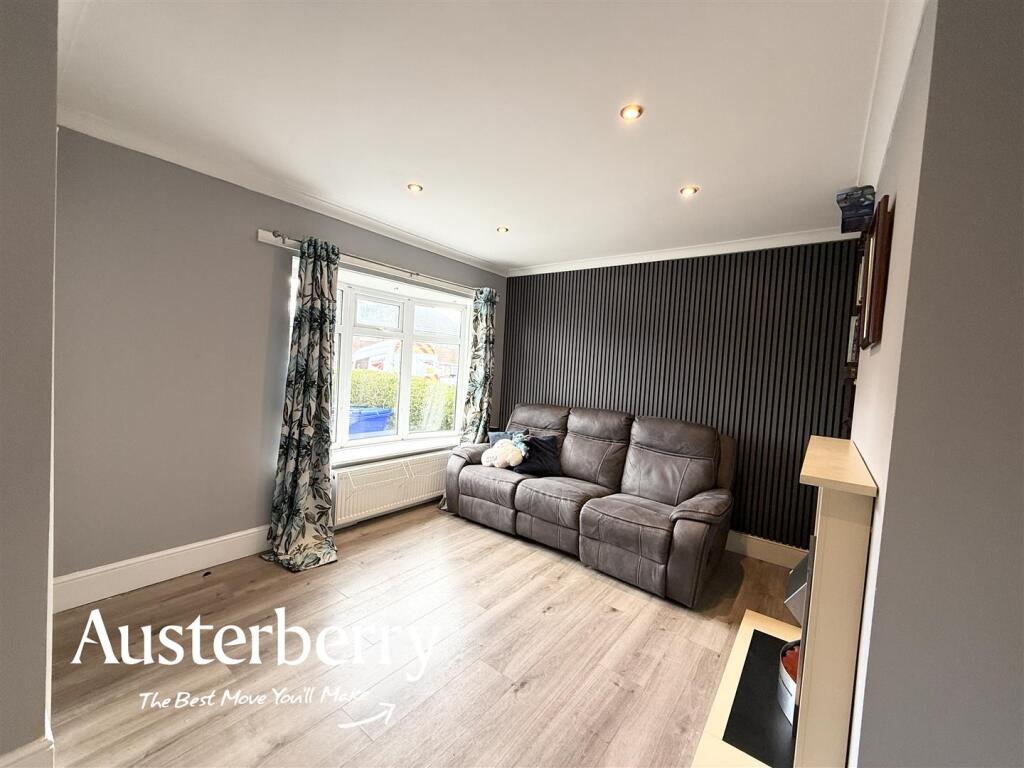 Garsdale Crescent, Blurton, Stoke-On-Trent photo 5