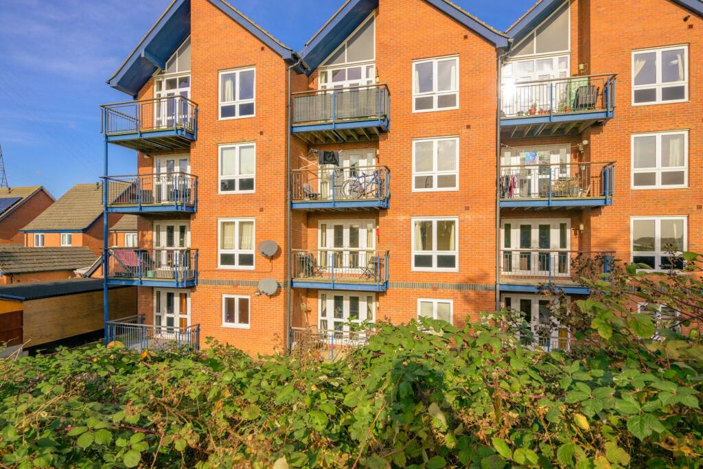 2-bed flat on Rectory Road, Boston, PE21, £110,000