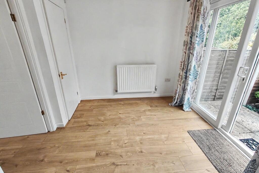 Verwood photo 4