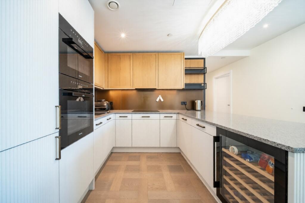 Main image of property: Boxwood Gardens, Wapping, E1W
