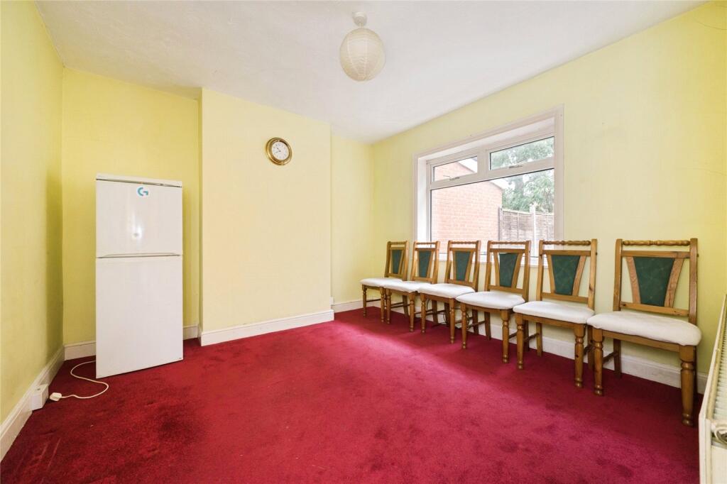 House in Southampton - More