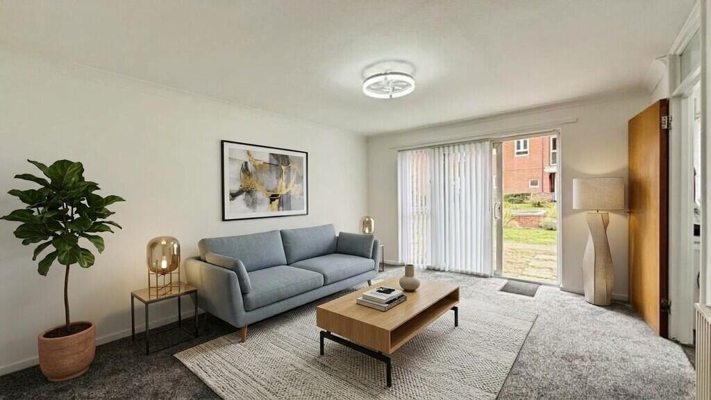 Fountain Court, Westbury photo 2