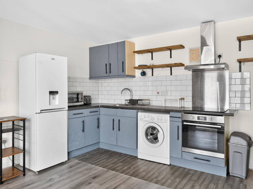 Apartment in London - View 3