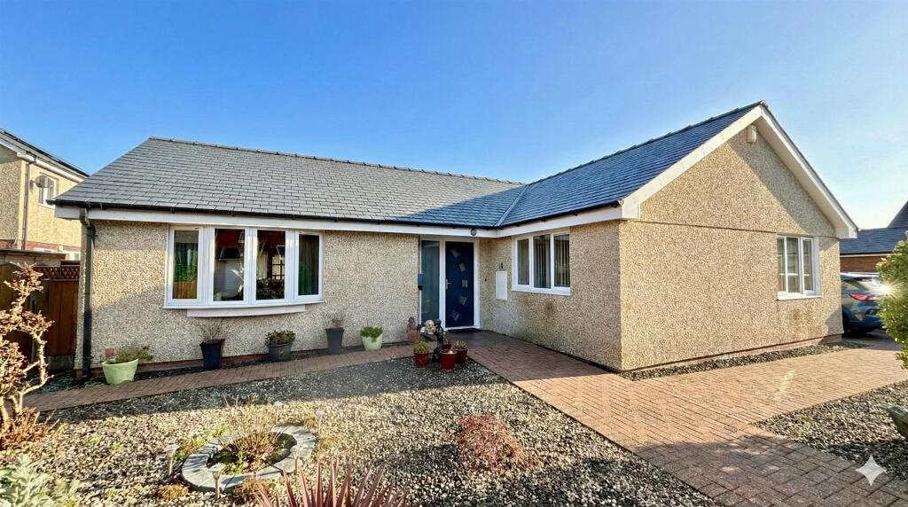 Main image of property: Cae Gwastad, Harlech