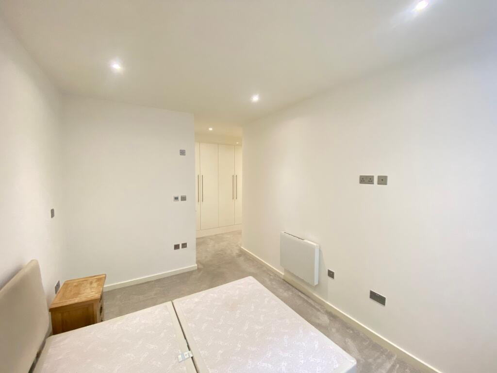 Apartment in Nottingham - View 5