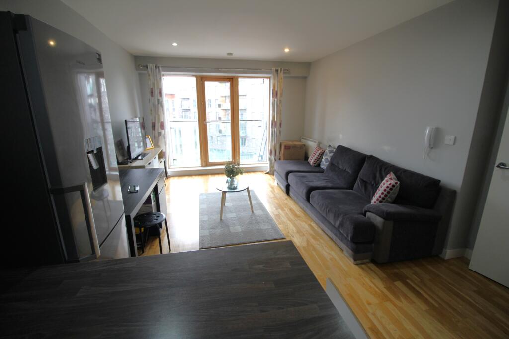 Apartment in Bolton - View 5
