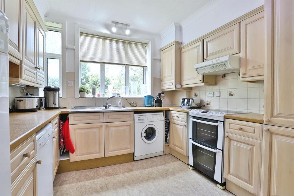 Apartment in Bournemouth - View 4
