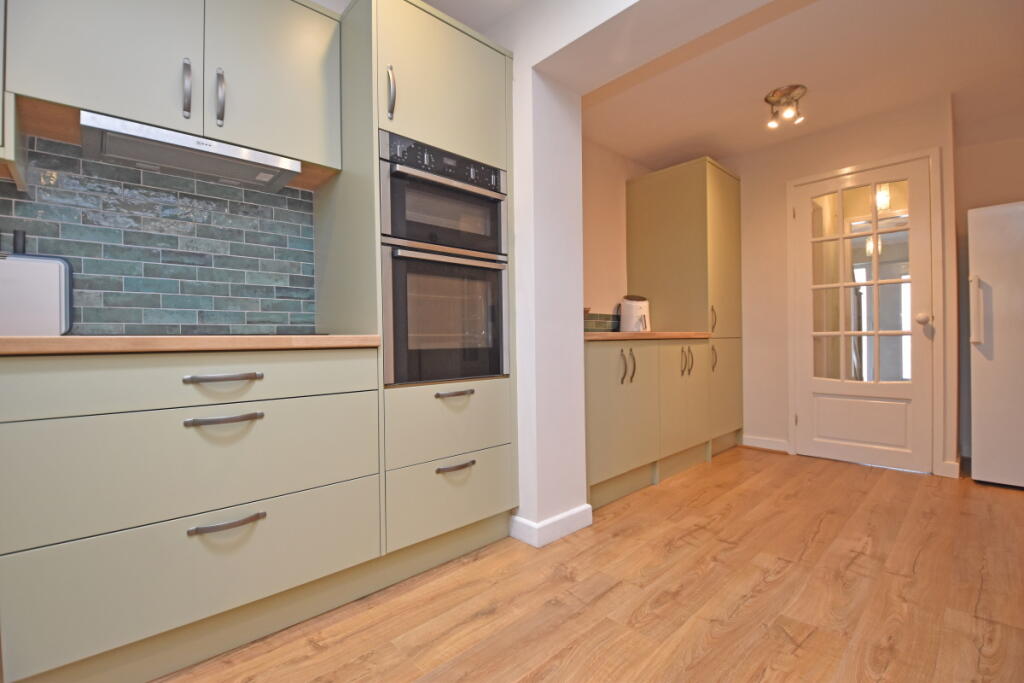 Blenheim Drive, Willand Old Village, EX15 photo 4
