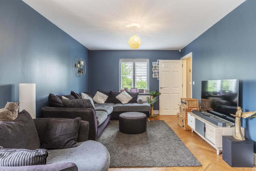 House in Swale, Orchard Green, Faversham - More