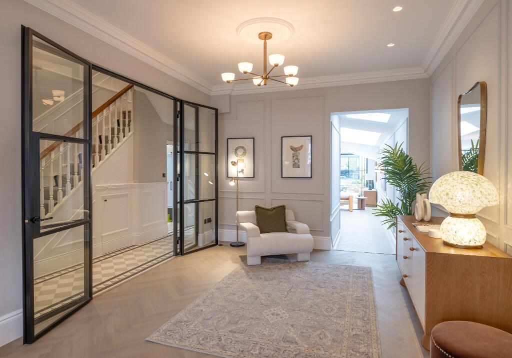 House in London, Brondesbury Park, Queen's Park - More