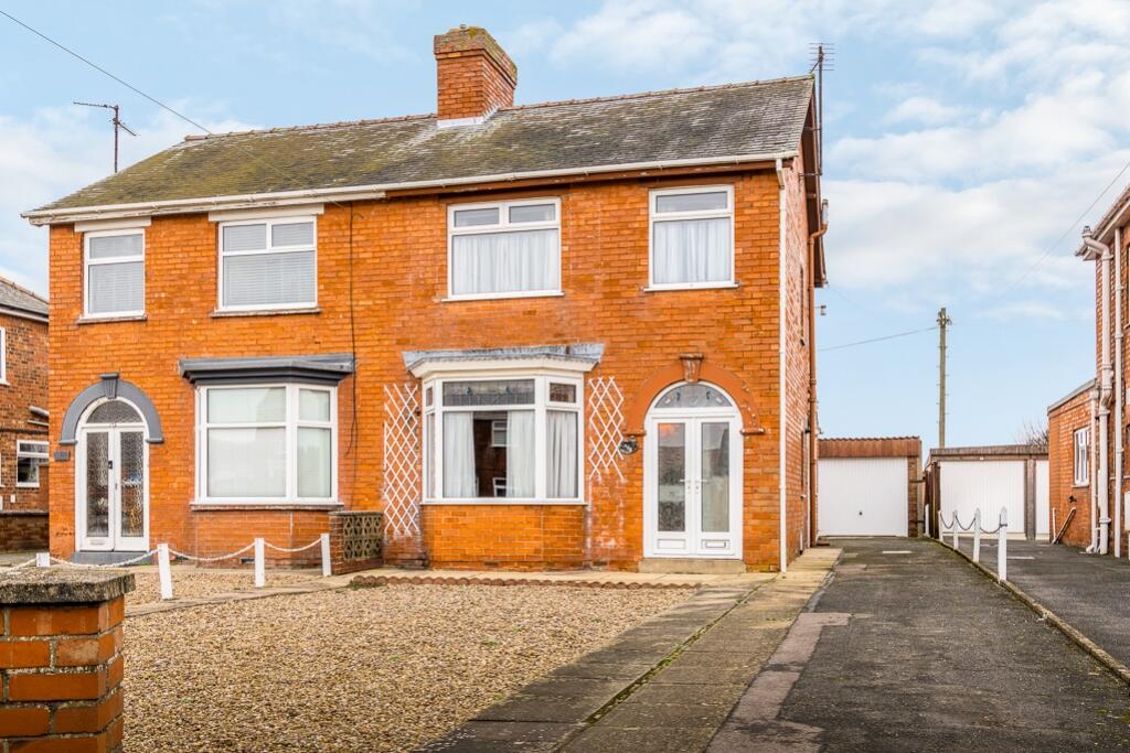 3-bed semi-detached on Eastwood Road, Boston, Lincolnshire, PE21, £175,000