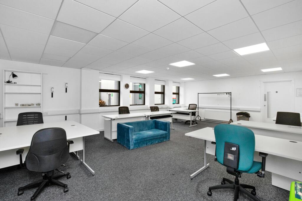 Greenhouse 4 - Office Space - 3.jpg