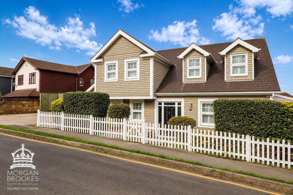 Main image of property: Crescent Road, South Benfleet
