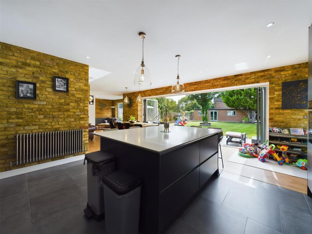 Main image of property: Ellesmere Close, Ruislip