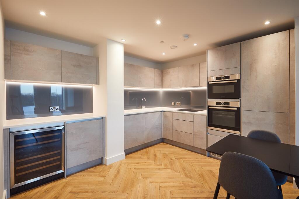 Main image of property: Victoria Residence, M15