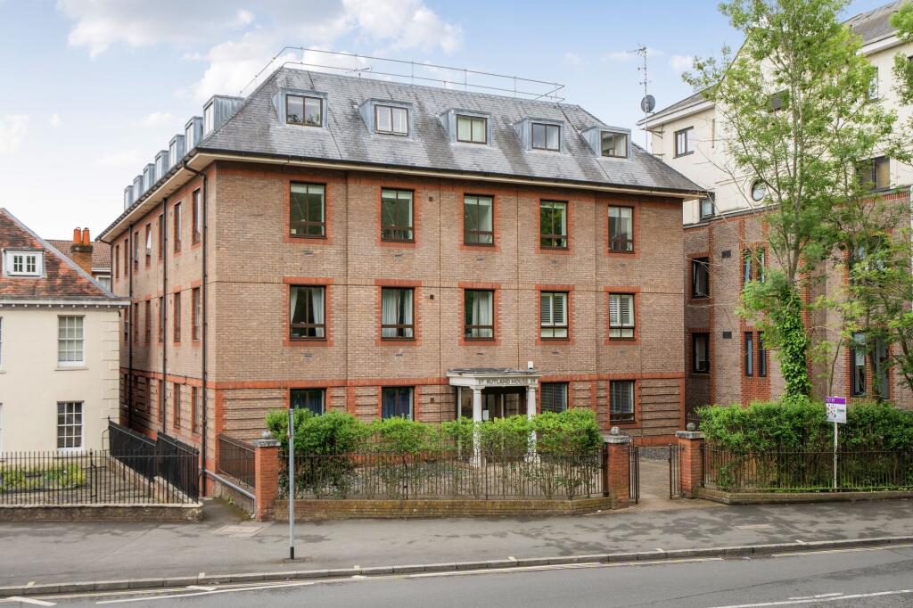 Main image of property: South Street, Epsom, KT18