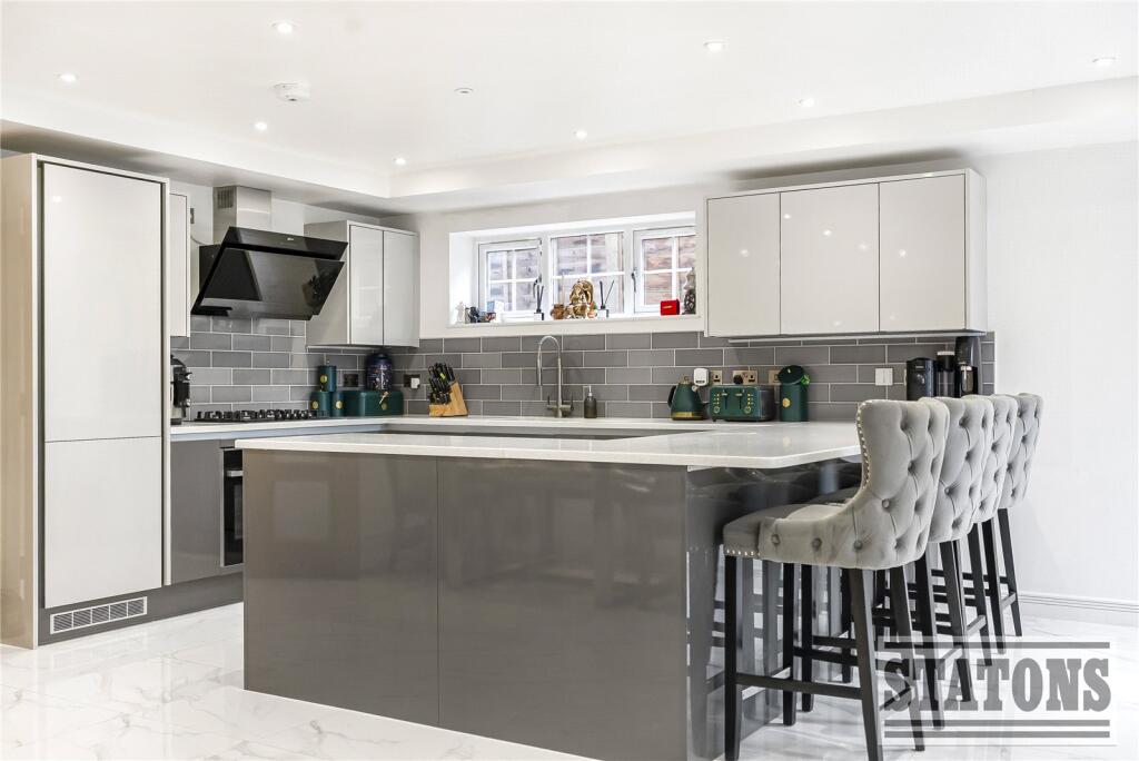 Additional image 10 of Upland Drive, Brookmans Park, Hatfield, Hertfordshire, AL9