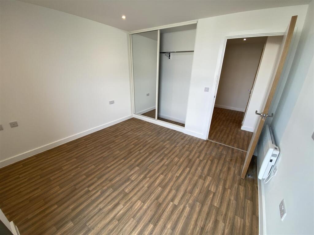 Apartment in Leicester - More