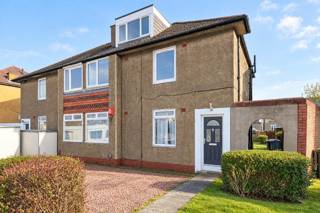 3 bedroom maisonette for rent