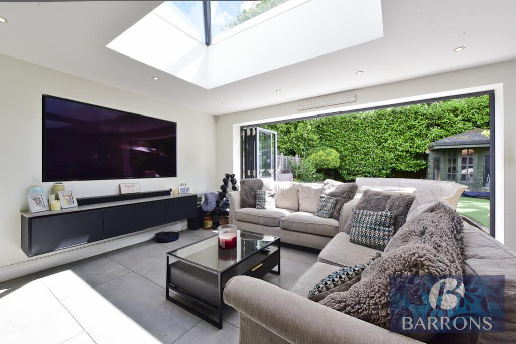 Mylne Close, Cheshunt photo 2