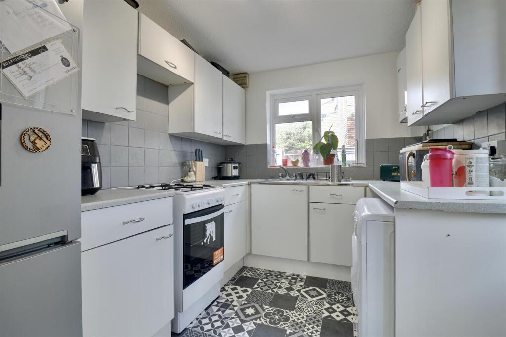 House in Portsmouth - View 5