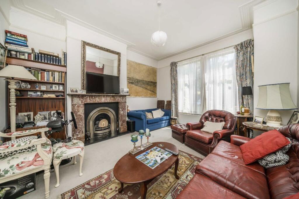 House in Twickenham - View 2