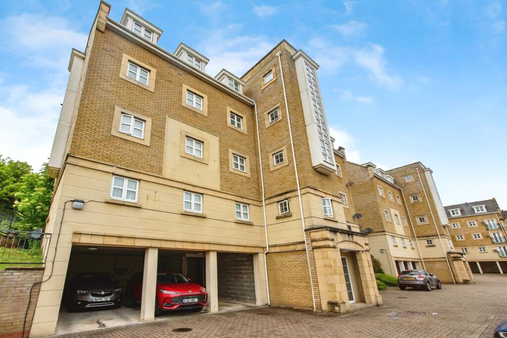 Main image of property: Sandpiper Close, Greenhithe, Kent, DA9