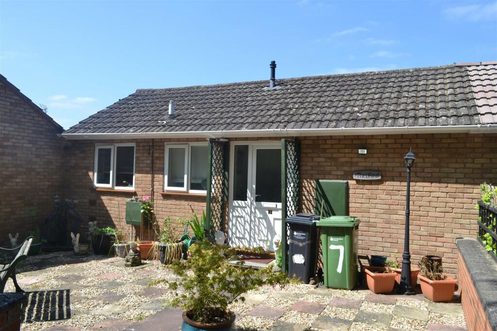 2-bed semi-detached on Silurian Close, Leominster, £159,000