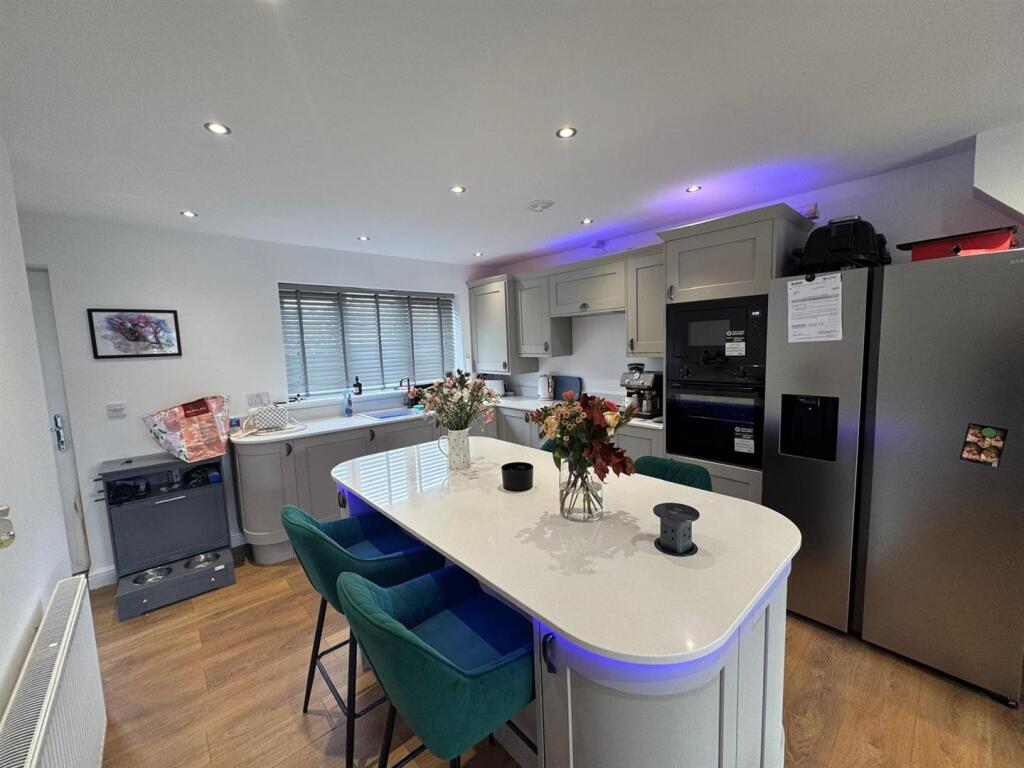 House in Bradford - View 4
